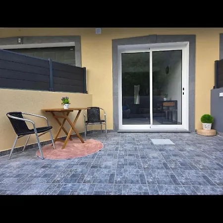 Danny's Rural Country house